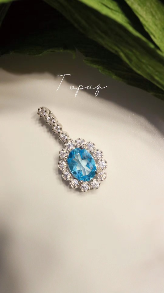 恒鼎盛饰品 925纯银镶嵌瑞士蓝托帕石吊坠 首饰饰品小众首饰批发