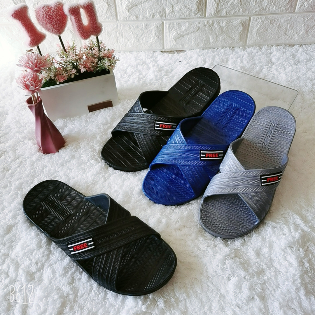 2021 Men's Cross Flat Slippers Blowing Soft Bottom Comfortable Indoor Outdoor Slippers Small Wholesale