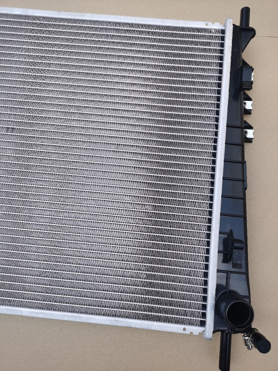 汽车水箱冷凝器适用于进口路虎捷豹x—typex400零件号码c2s42756