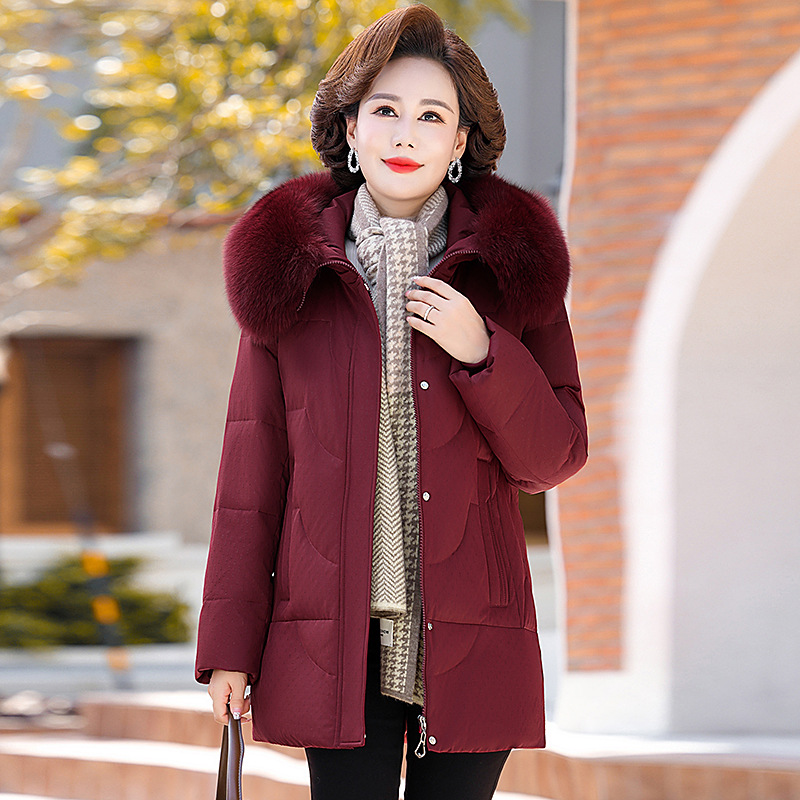 羽绒服女中老年人宽松加厚冬季中长款奶奶冬装妈妈保暖白鸭绒外套