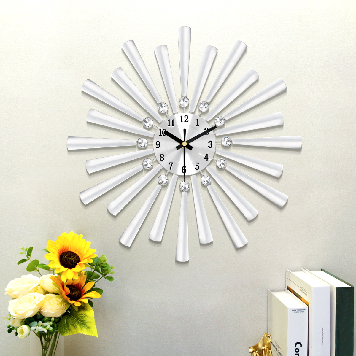 Modern Simple Metal Wall Clock Battery Powered Mute No Tick Clock-Suitable for Home Decoration Wall