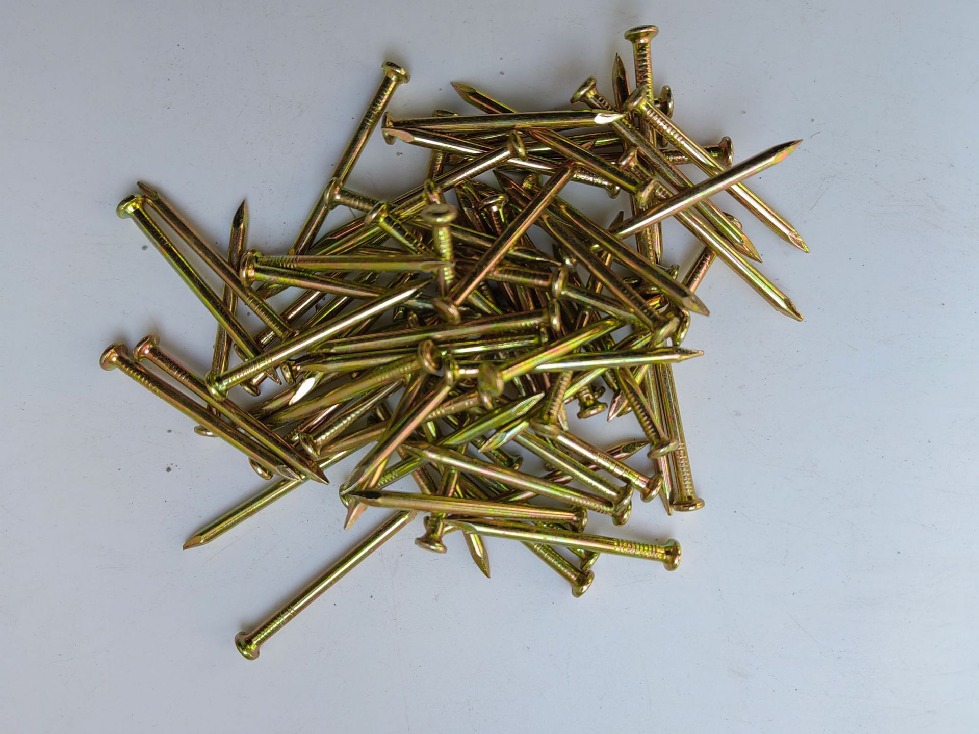 木工钉子高强度斜纹特种钢钉家用工地铁钉圆头黑钢钉墙壁混凝土钉￥8