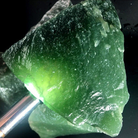 岫玉原石大块玉石原石毛料籽料裸石玉石边角料雕刻摆件挂件一斤