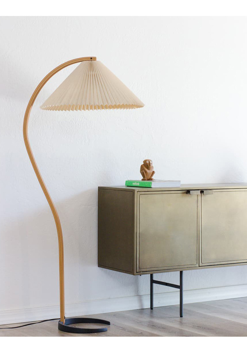 百褶落地灯北欧客厅沙发边丹麦网红ins卧室轻奢原木中古立式台灯