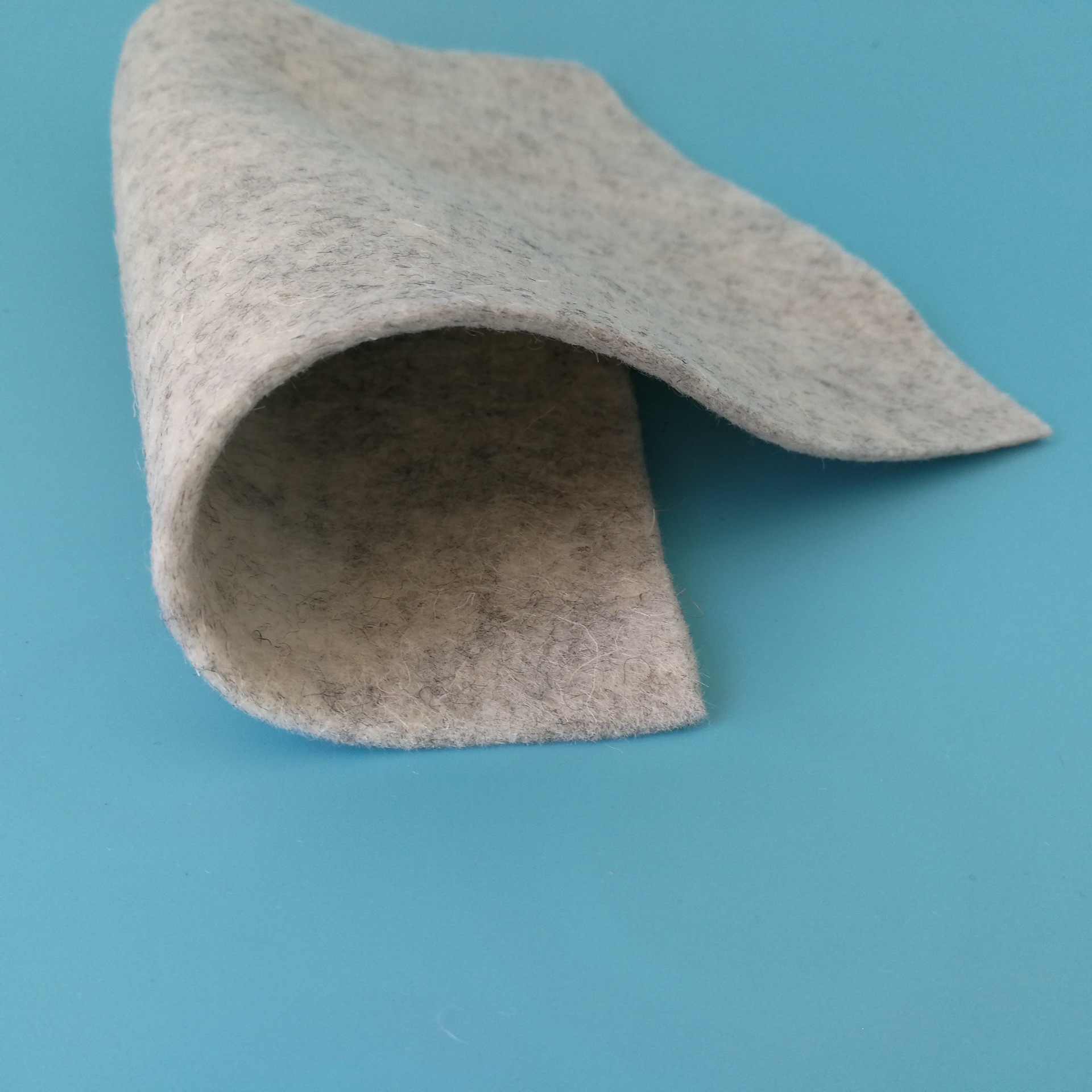 防火棉毡 耐温防火隔热材料 加工阻燃毛毡垫阻燃针刺材料 阻燃棉