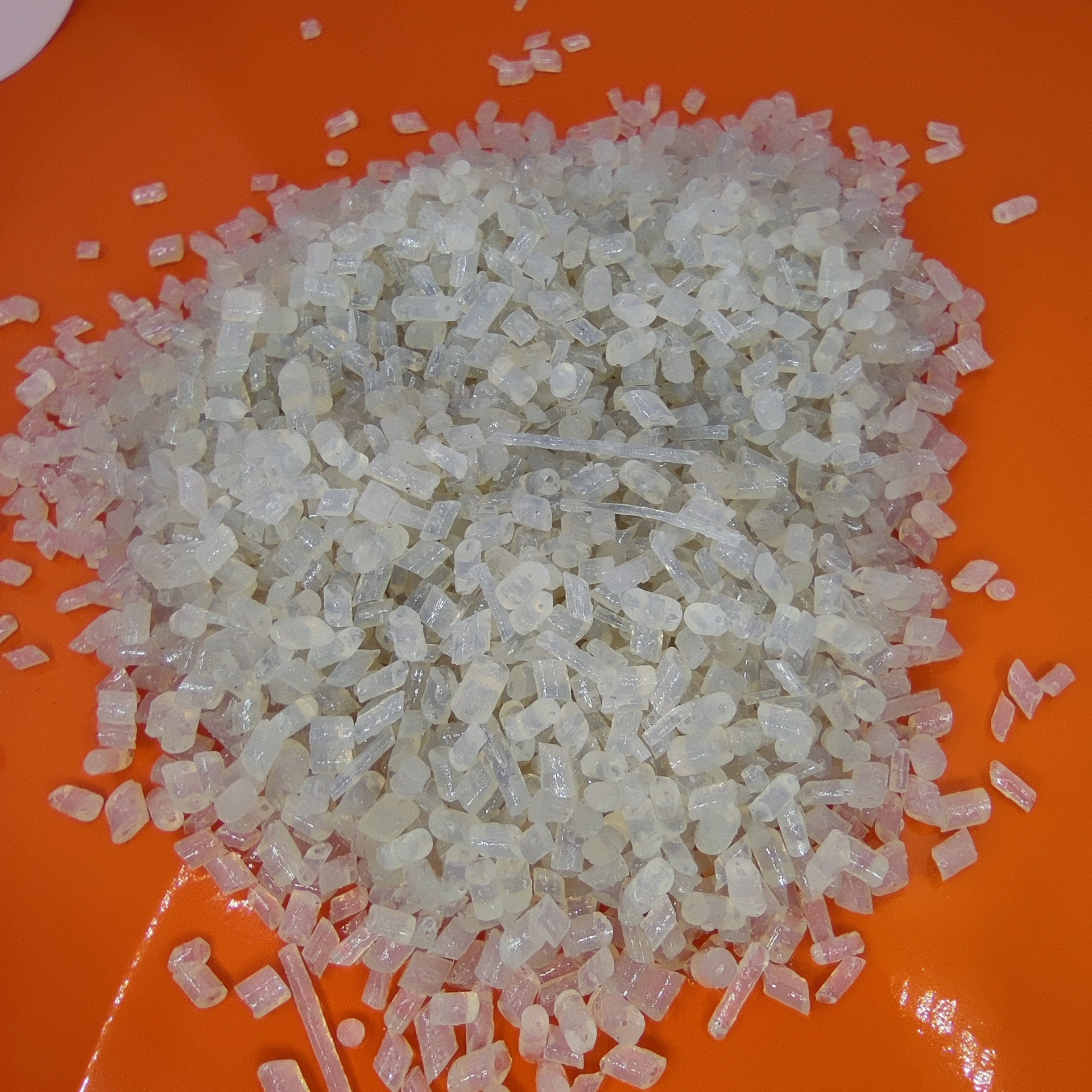 亚克力半透明粒子pmma再生颗粒 高抗冲高强度 适用于广告标牌灯箱