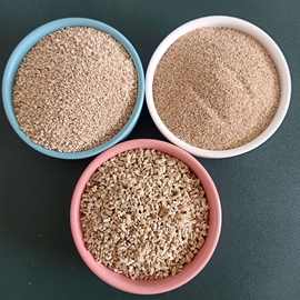 供应防火涂料用金黄色混合蛭石1-3mm 生蛭石片 屋顶保温蛭石