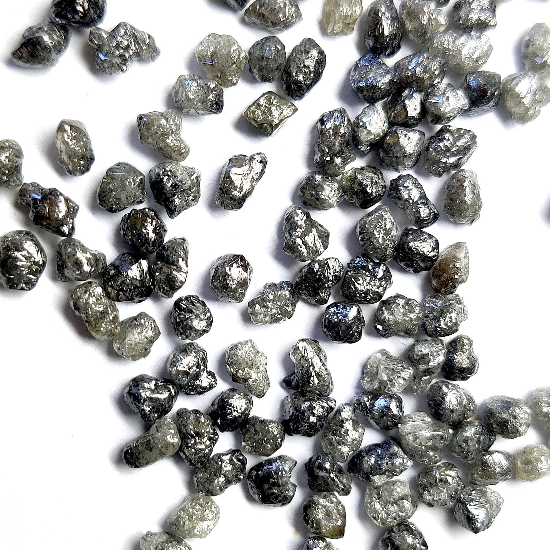 供应钻石原石金刚石磨具磨料非洲毛胚钻石量大洽谈