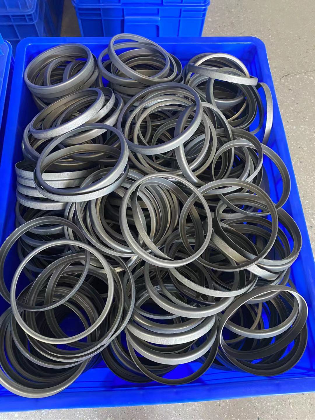 7气门油封耐低温 轿车用发动机骨架油封氟橡胶气门阀杆