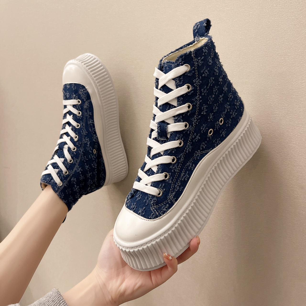 2021韩版新款时尚简约款牛仔帆布鞋松糕厚底学院风休闲高帮鞋短靴