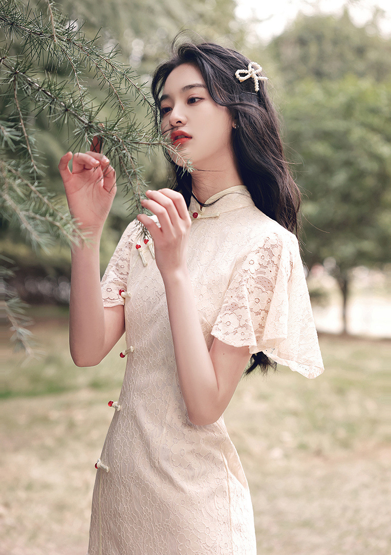 纯色清纯少女款蕾丝鱼尾短款旗袍2022春夏新款时尚改良现代旗袍裙