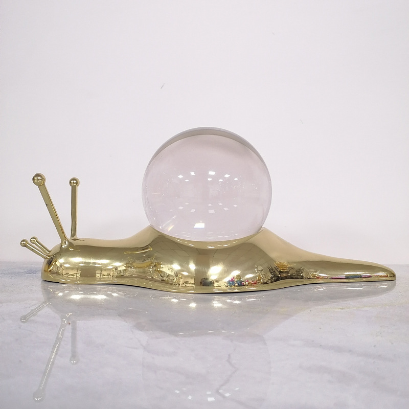 水晶球蜗牛摆件 艺术品客厅电视柜酒柜样板间办公桌摆设装饰品