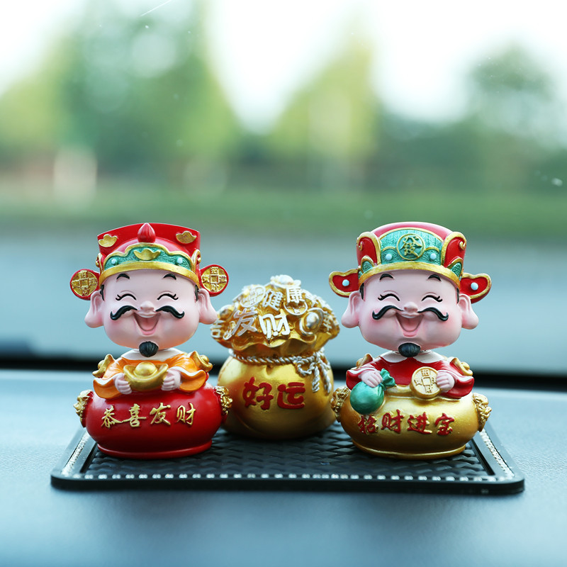 Car Shaking Head Ornament God of Wealth Doll Car Cake Household Supplies Festive Gift Shop Opening Gifts