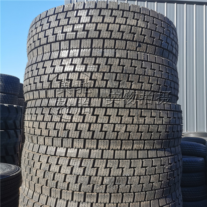 5货车卡车长途运输车轮胎 麻将块雪地胎驱动m s