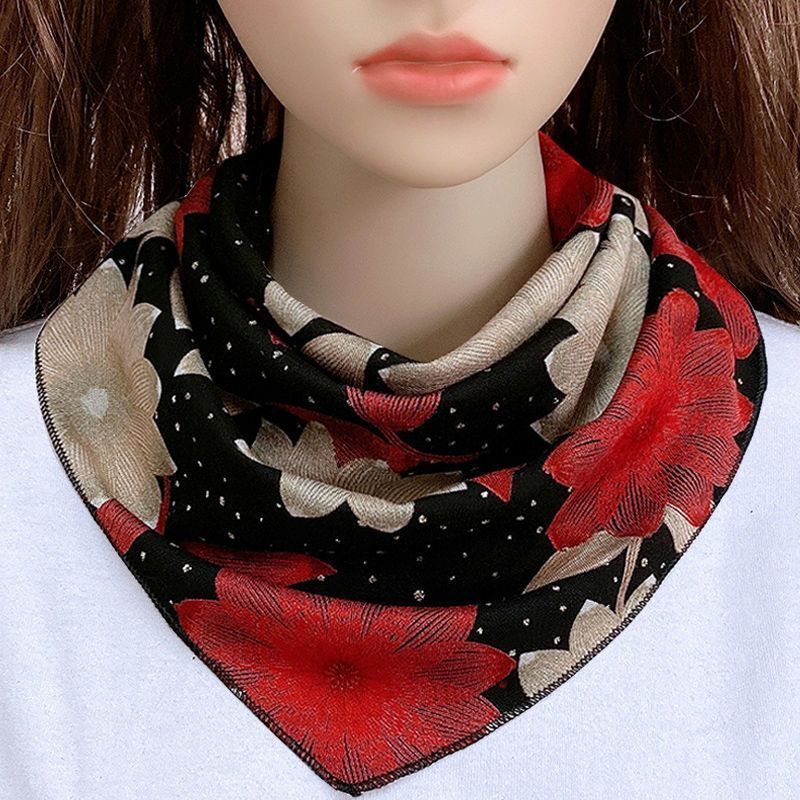 Autumn and Winter Scarf Women's Neck Protection Bandana Korean Warm Mask Western Style Mom Fake Collar New Scarf Triangular Binder