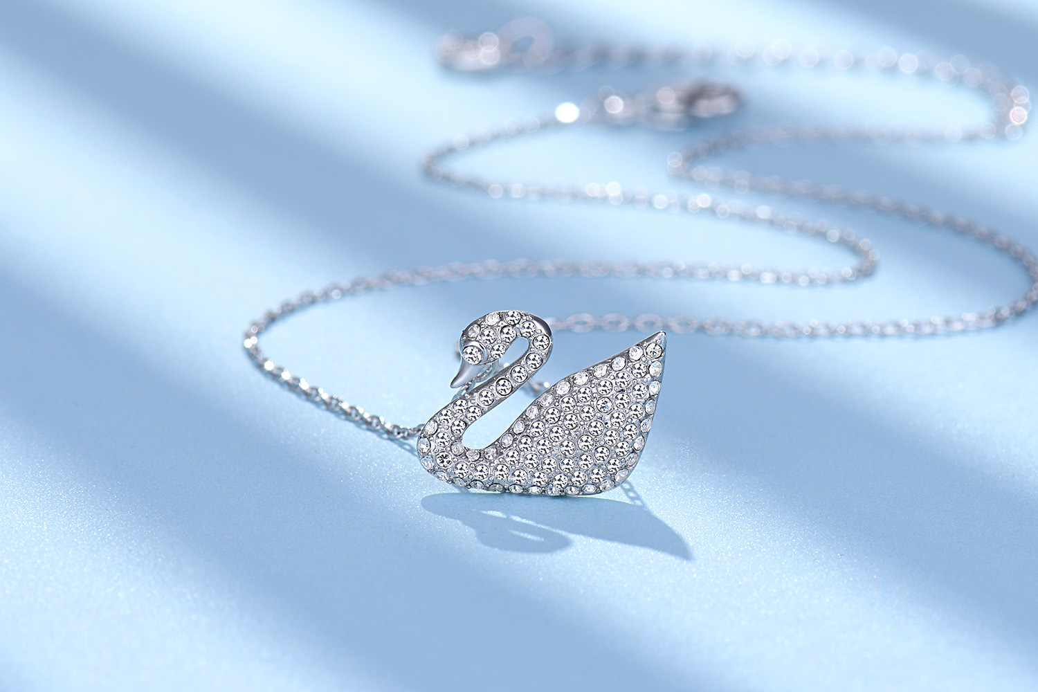 施华洛小天鹅项链