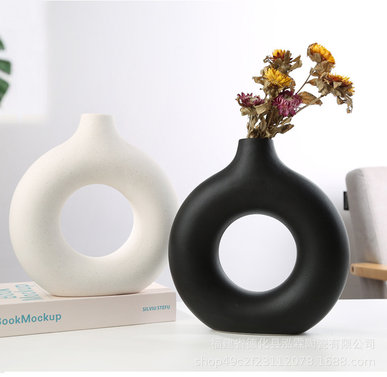 Amazon Creative Ins Style Nordic White Ceramic Vase Decoration Simple Flower Container Home Soft Decoration Artwork