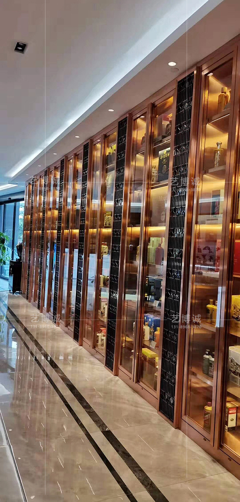 定做南宁酒庄白酒柜展示柜 不锈钢白酒柜柜台 烟酒店金属展示柜