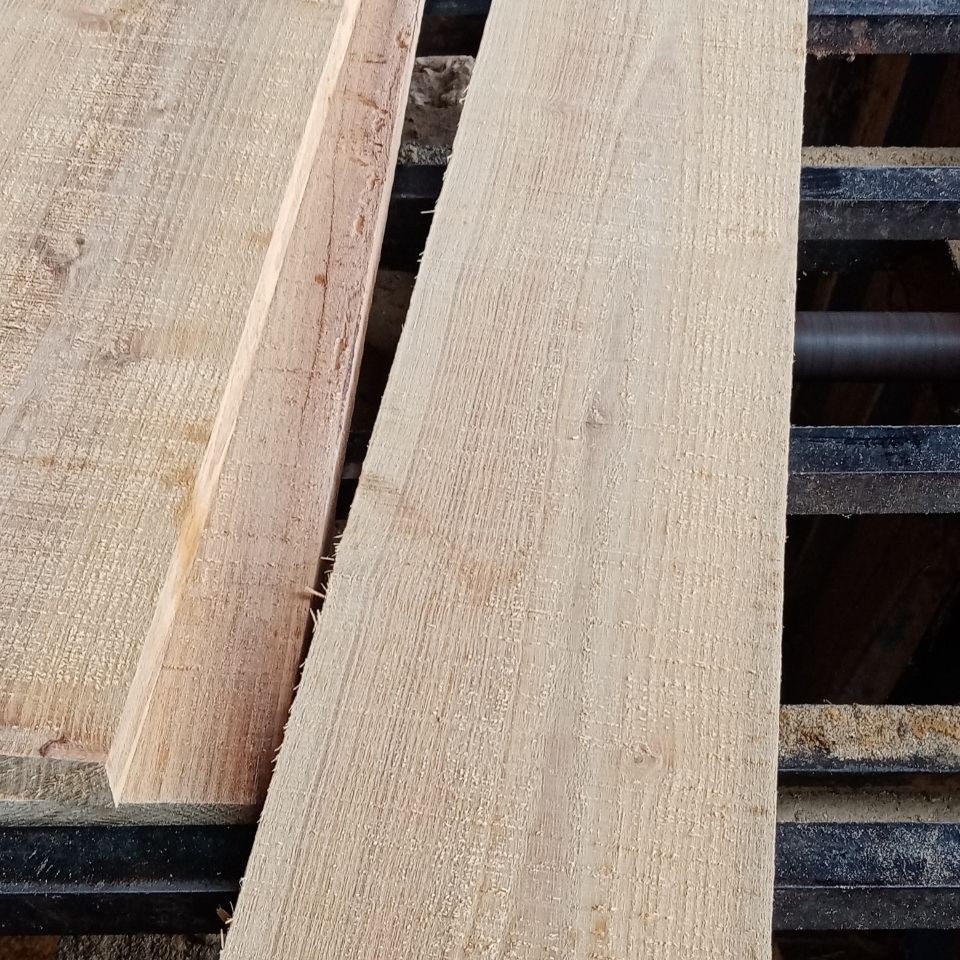 槐木板材枕木,道木,垫木槐木木制品,菜板,家具料,椅子腿,马扎