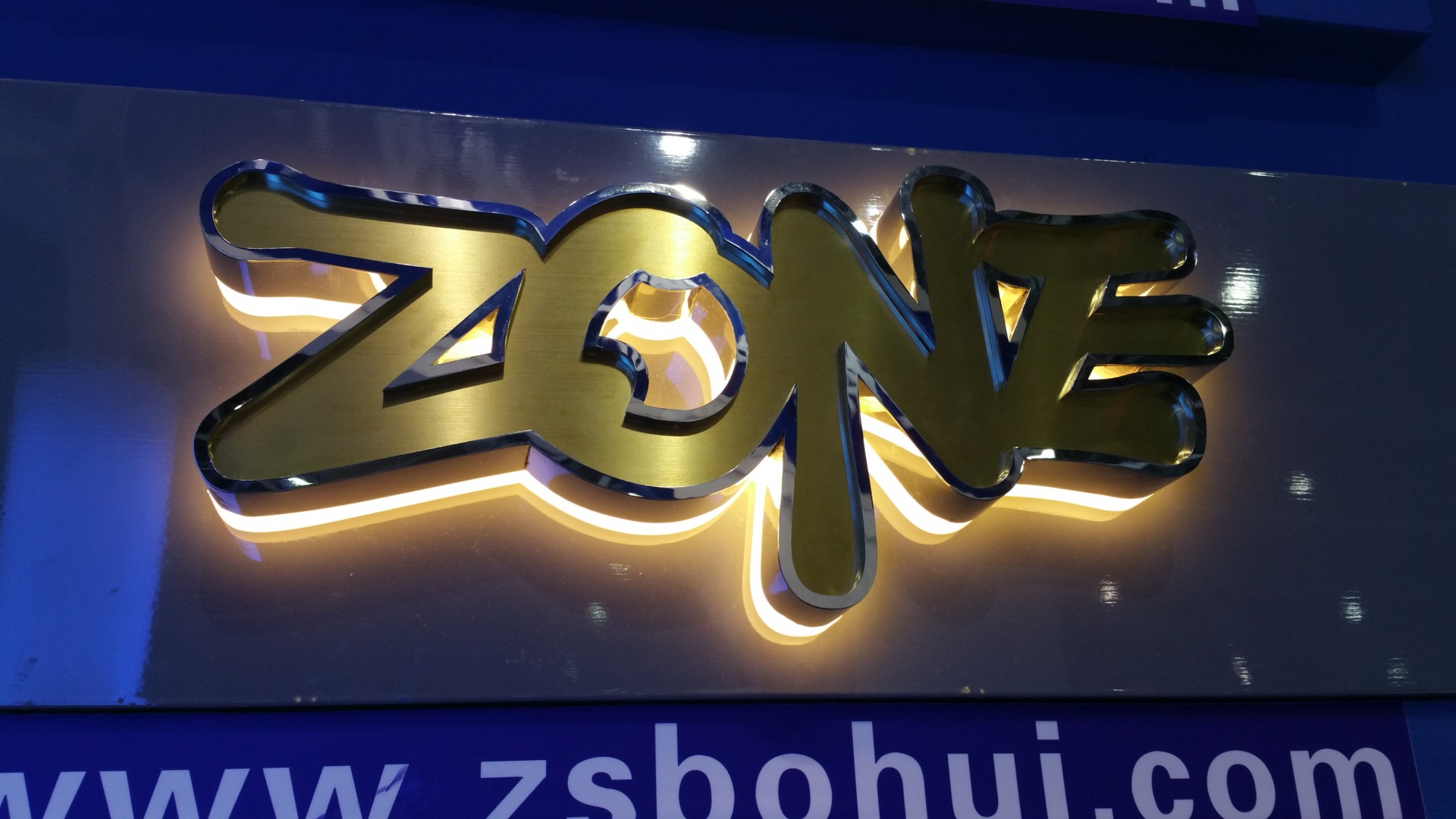 厂家制作亚克力门头招牌背发光字无边迷你发光字led背发光字