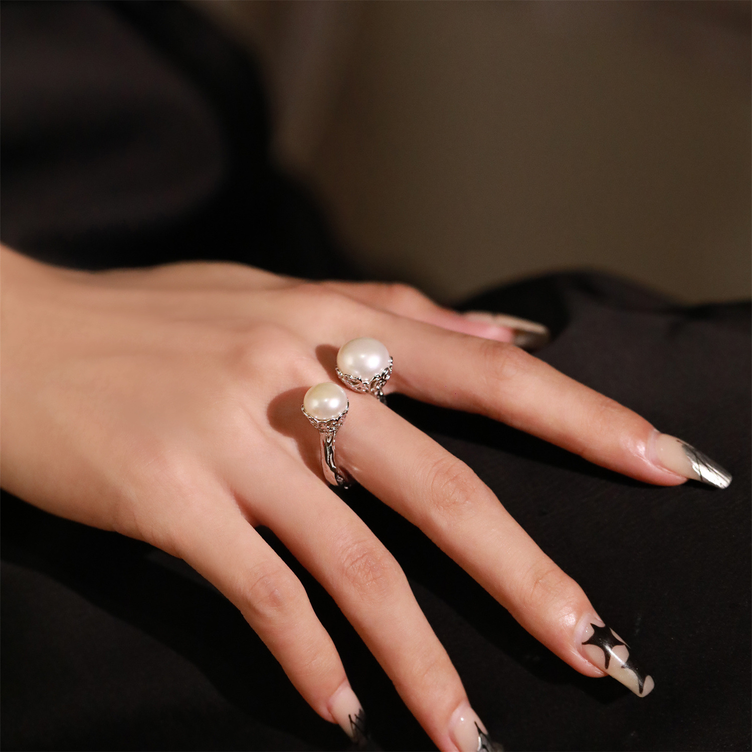 s925银双头天然珍珠镂空花丝肌理戒指-阿里巴巴