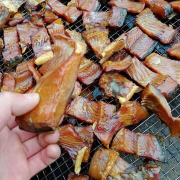 腊鱼湖南特产腊鱼干腊鱼干咸鱼干农家烟熏腊鱼腌鱼块包邮跨境电商
