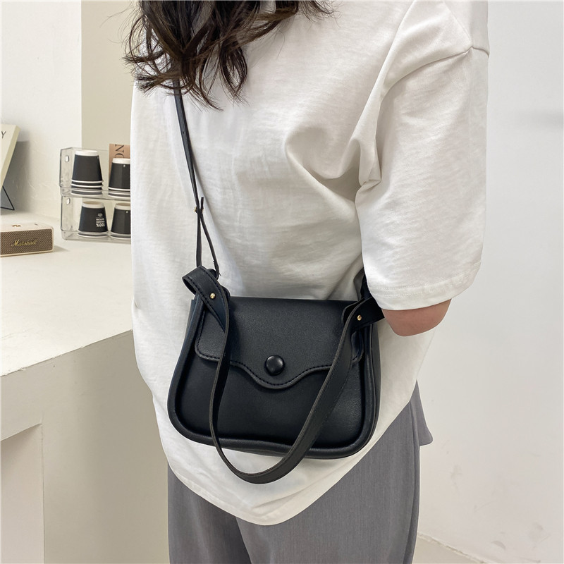 This Year's Popular Bag for Women 2022 Spring and Summer New Trendy Fashion Color Contrast Dumpling Bag Personalized Ins Retro Shoulder Bag