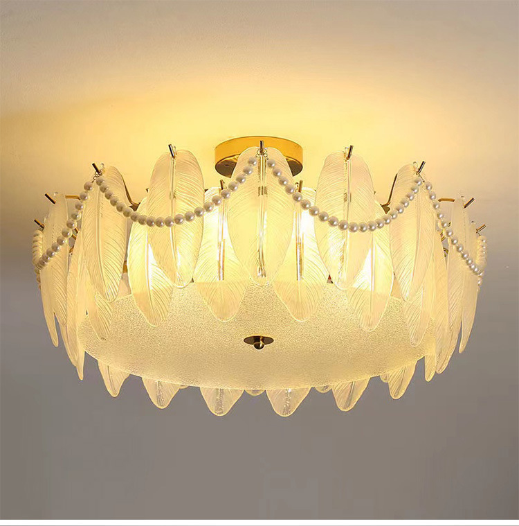 2021年轻奢羽毛吸顶灯led卧室水晶灯简约圆形餐厅灯叶片灯
