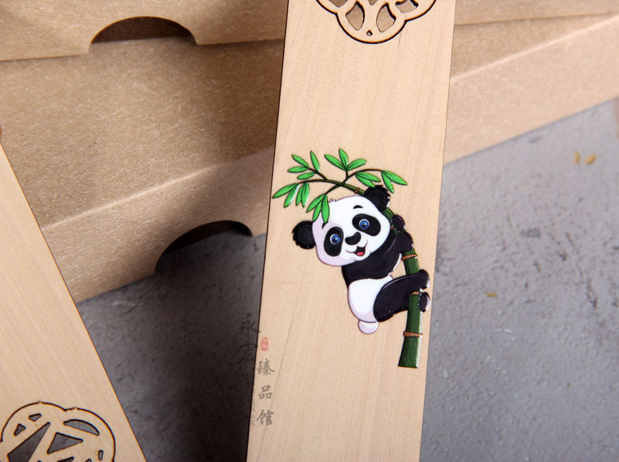 红木书签 黄杨木彩绘功夫熊猫书签 商务礼品纪念品刻字 书房用品
