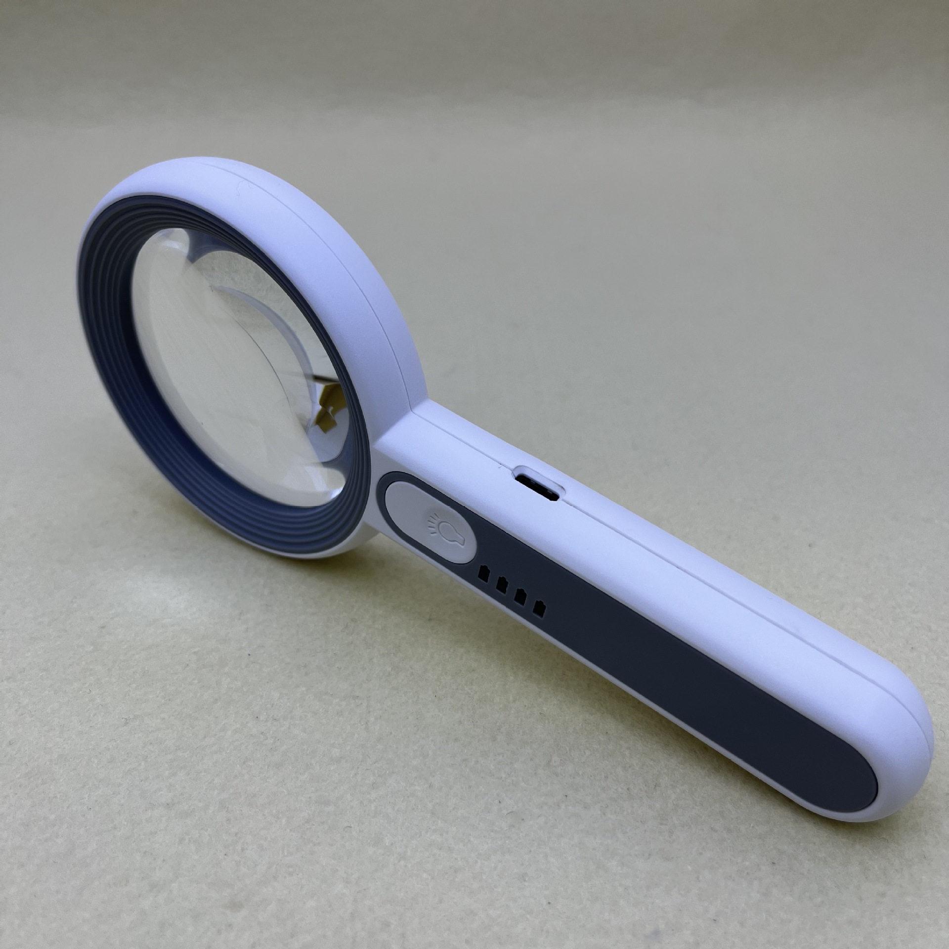 New 6516c Handheld Magnifying Glass 16 LED Lights Three-Gear Brightness Adjustment Touch Switch with Power Display