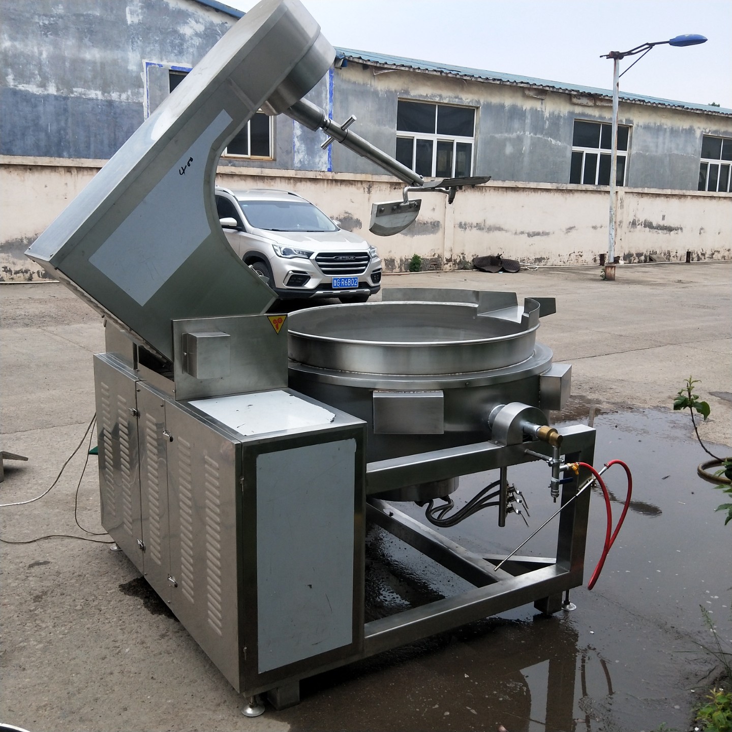 厂家供应六爪炒锅 自动行星搅拌锅鸡鸭牛肉炒制锅 燃气式烹制锅