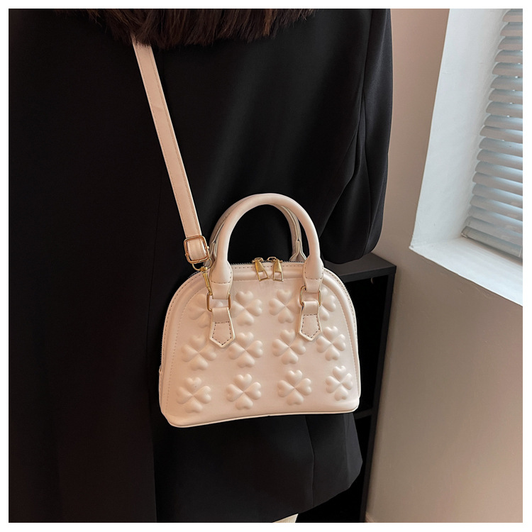 European and American Summer Tote Bag Women's 2022 New Fashion Embroidered Line Shoulder Bag High-Grade All-Match Crossbody Shell Bag