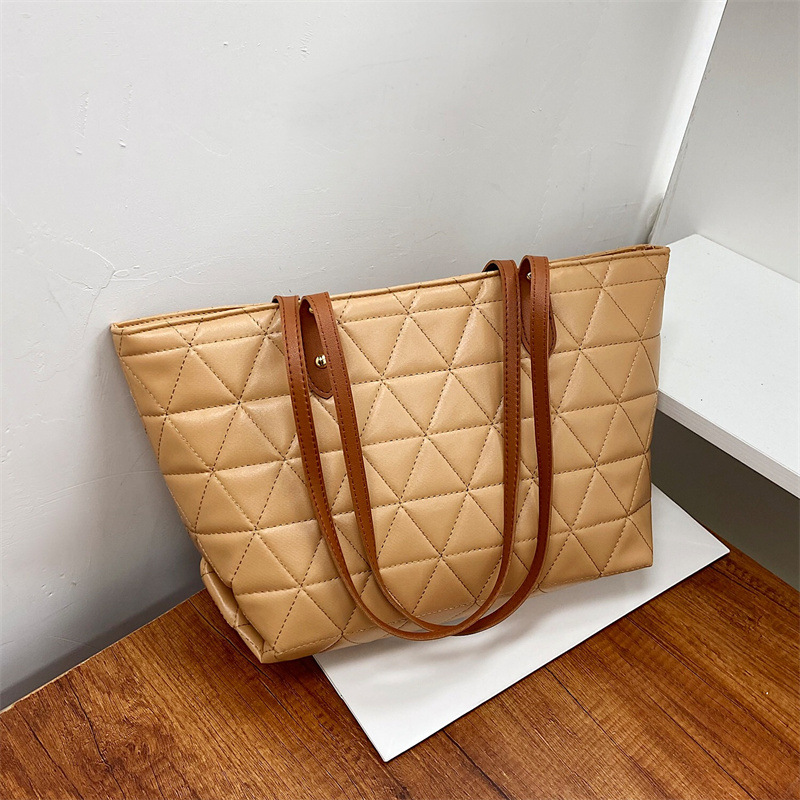 Rhombic Women's Large Capacity Bag Women's 2023 Casual New Fashion Shoulder Bag Casual Simple Underarm Bag
