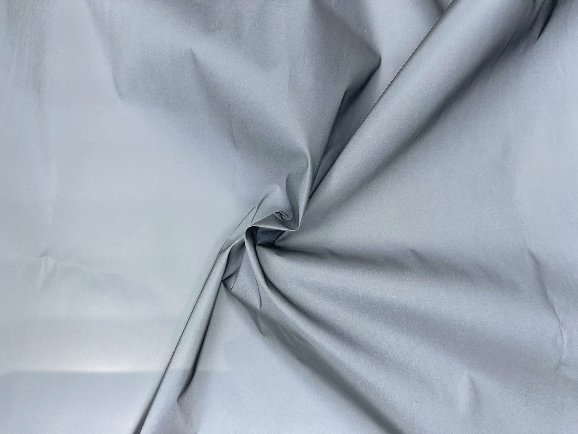 210T Reflective Windbreaker Fabric Reflective Cloth Factory in Stock Supply Luminous Clothing Cotton-Padded down Reflective Fabric