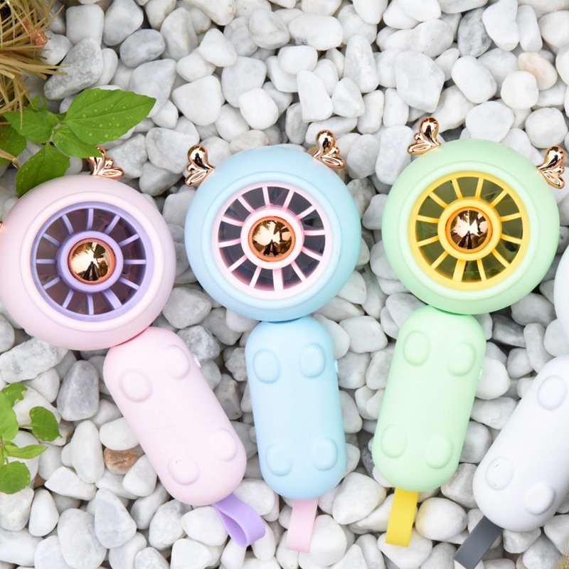 Folding 2023 New Cute Deer Glaring Gold Little Fan USB Charging Portable Summer Pocket Student Electric Fan