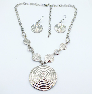 a912 欧美外贸饰品批发现货几何夸张银色项链耳环套装