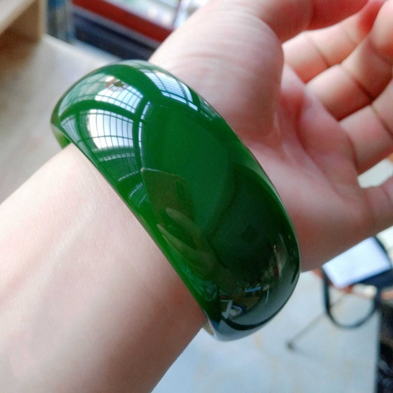 外蒙料高仿新疆和田玉碧玉手镯 女款菠菜绿加宽加厚碧玉镯子