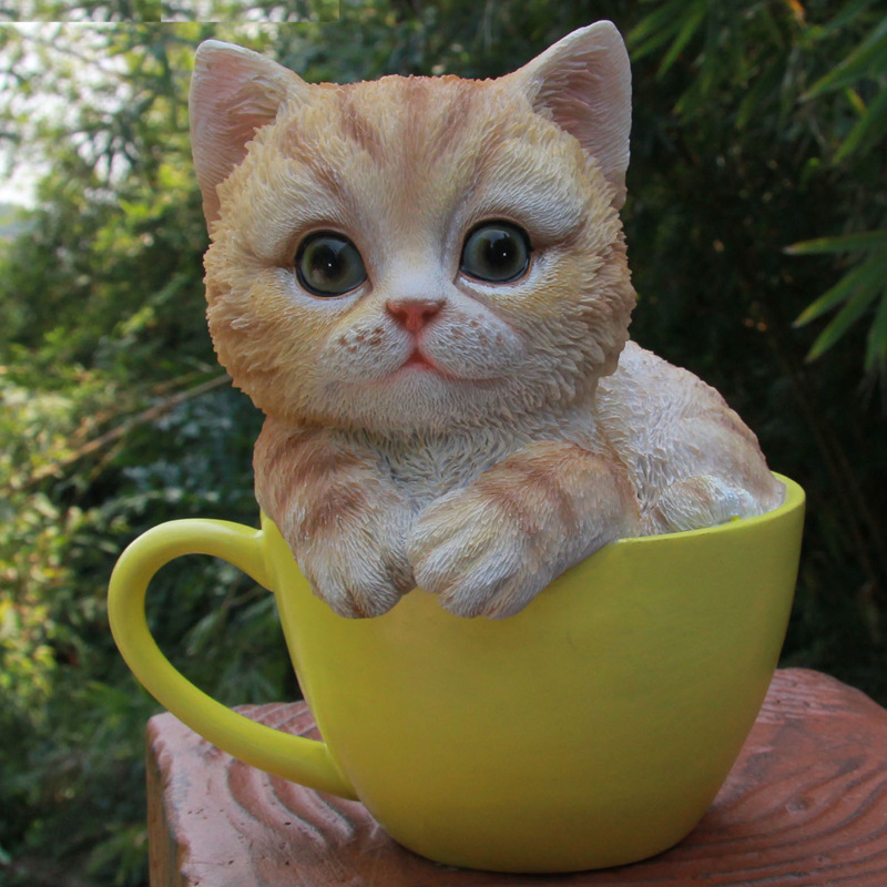 树脂仿真杯子里的可爱猫兔子刺猬狗小动物摆件家居室外装饰雕塑