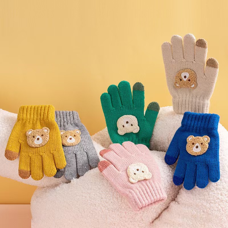 autumn and winter children‘s gloves cute boys and girls cartoon bear cold-proof keep baby warm five-finger wool knitted gloves wholesale