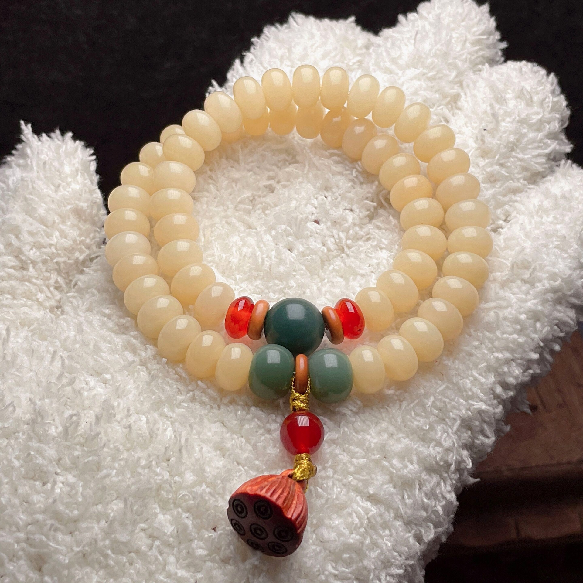 Cream Topaz Bodhi Bracelet Bracelets for Men and Women Buddha Beads Crafts Bodhi Abacus Beads Double Circle Crafts Lotus Seedpod