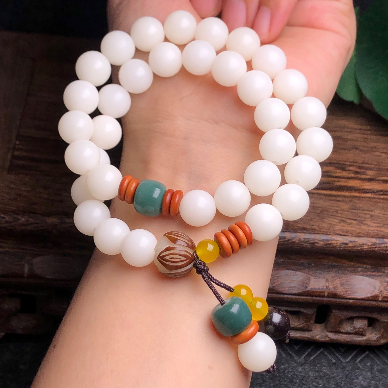 Factory Wholesale White Jade Bodhi Root Pendant Bracelet round Beads 10mm Beads Two Circle Bracelet Live Broadcast Scenic Spot Hot Sale