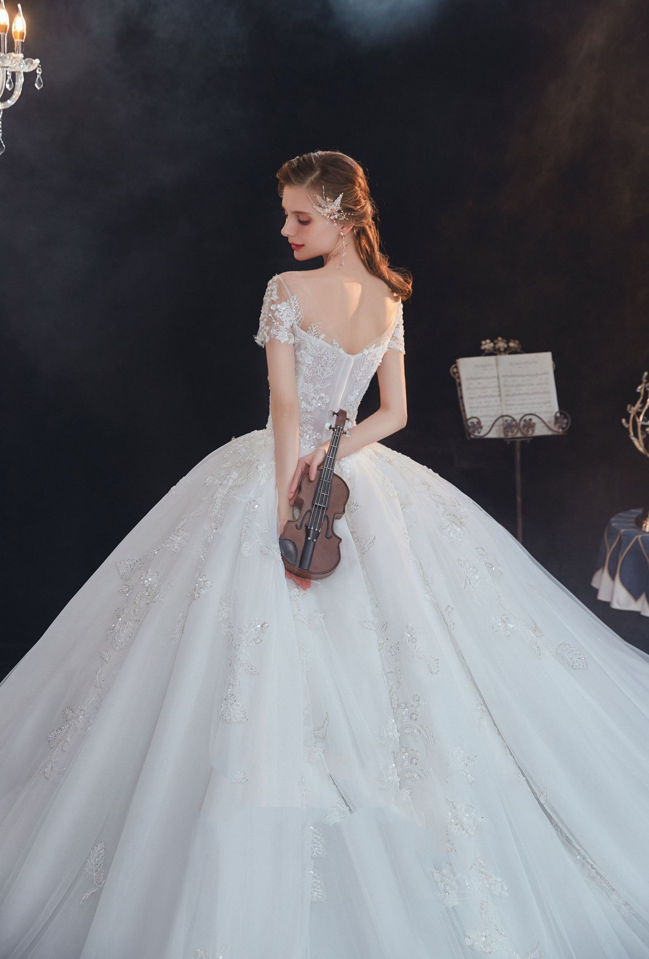 欧式主婚纱2022新款礼服性感气质大拖尾高级质感新娘结婚晚礼服