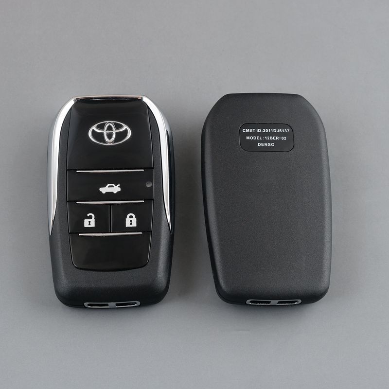 Suitable for Toyota Camry Rav4 Ruizhi Weichi Crown Car Straight Plate Remote Control Modified Fold-over Key Shell