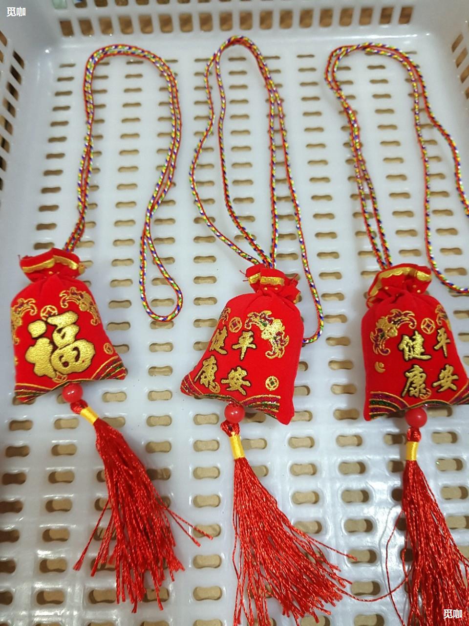 端午节新款刺绣平安香囊福袋香包流苏项链批发江湖热卖地推小礼品