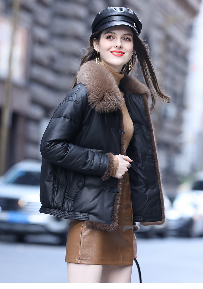 海宁新款冬季真皮羽绒短款女真皮绵羊皮修身狐狸毛皮草时尚外套