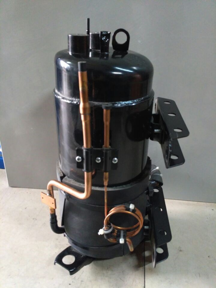 rh110e4a适用于三洋卧式低温冷柜 展示柜压缩机 卧式压缩机