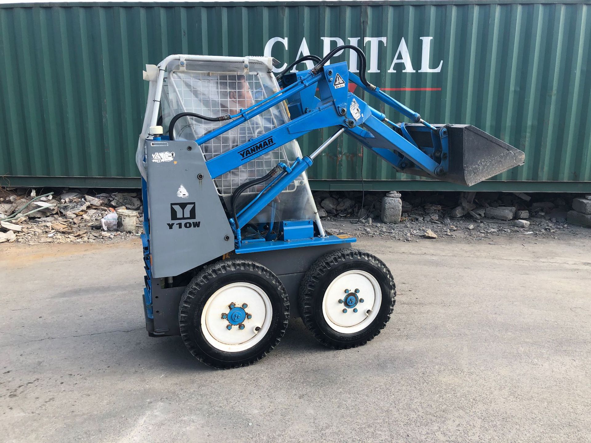 小型迷你y10w洋马滑移装载机出售