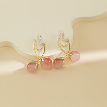 超仙甜美粉色小番茄耳环小众设计感长款耳坠气质蚊香盘无耳洞耳夹