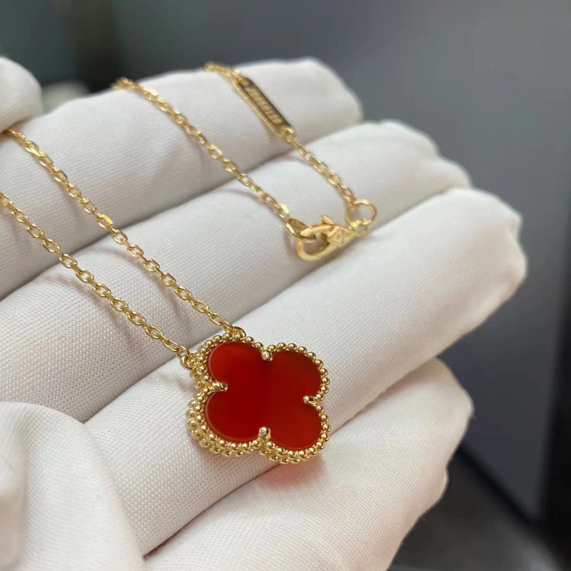 NOVEMBER'S High Version Four-Leaf Clover Necklace Female 18K Rose Gold Clavicle Chain Red Agate Double-Sided Classic Pendant Wholesale