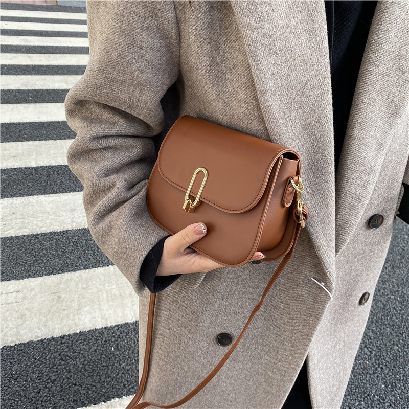 Western Style Women's Bag Simple Ins Korean Style Personalized Fashion Small Bag Online Red Vintage Crossbody Women's Bag Twist Lock Bag Women